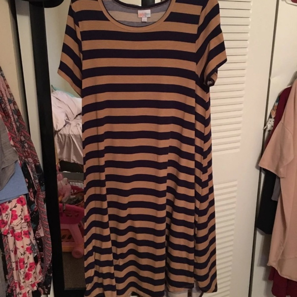 Lularoe stripped Carly size LG dress